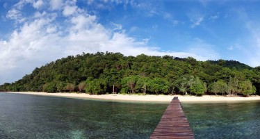 Tauchurlaub á la Robinson Crusoe im Inselparadies Indonesien