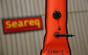 Seareq präsentiert neue Taucherboje mit Halterung für ENOS-Sender