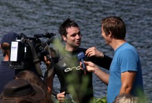 Fotostrecke – Apnoe-Sportler stellen „Weltrekorde“ in der trüben Ruhr auf