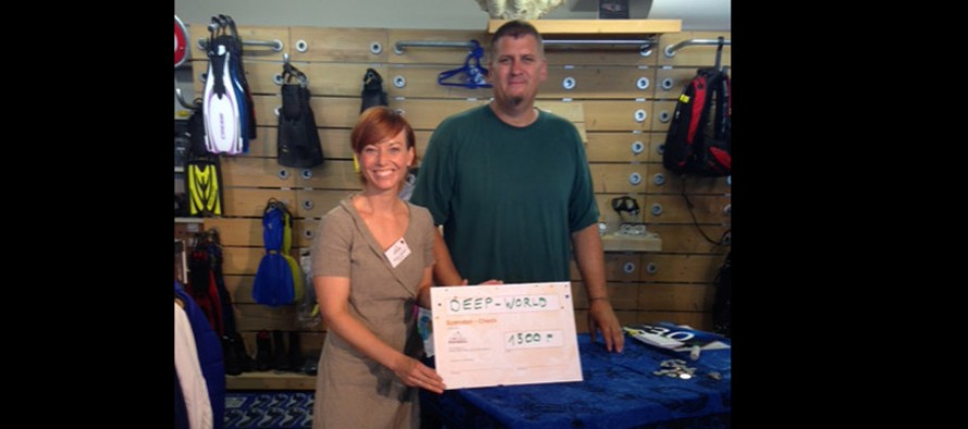 dive & paint – Auktion von Taucher-Bildern bringt 1500 Franken ein
